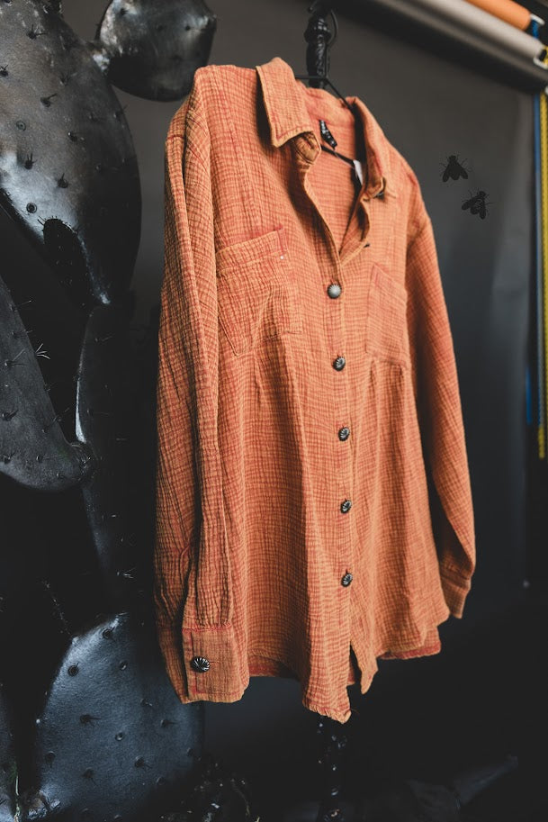 ACRES BUTTON UP