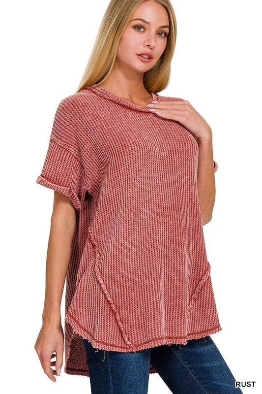 WASHED WAFFLE ROLLED UP SHORT SLEEVE TOP